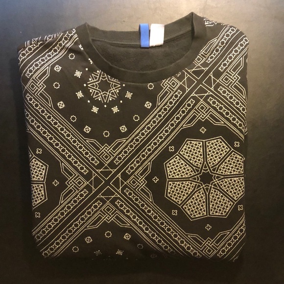 Medium H&M Sweatshirt - Picture 2 of 3